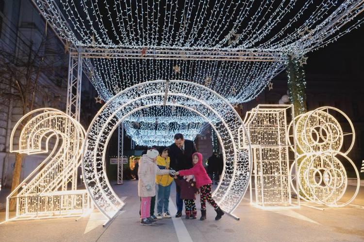 lumni Gheorghe Falca