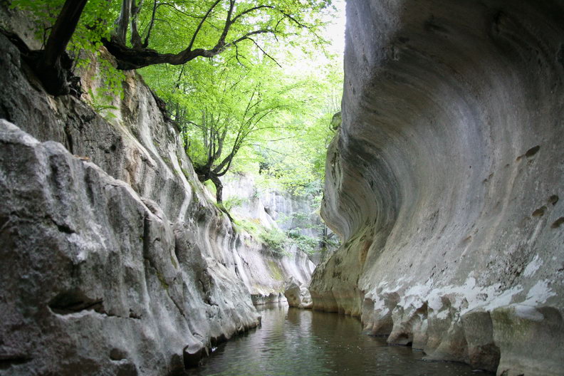 Cheile-Banitei-Muntii-Sureanu-Hunedoara-_Cartitaplimbareata_021