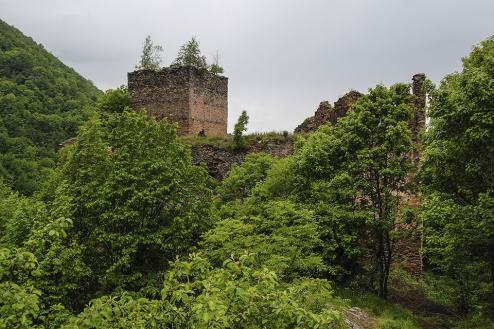 Donjon du château de Colt (Roumanie)