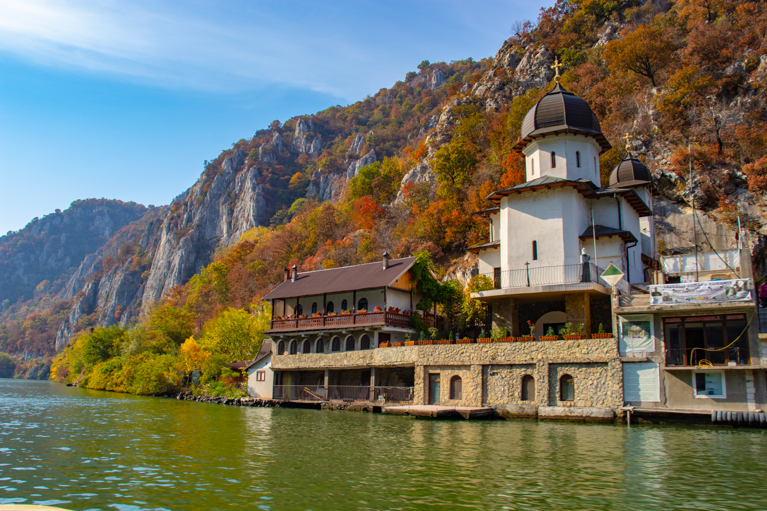 Le monastère de Mraconia, Roumanie