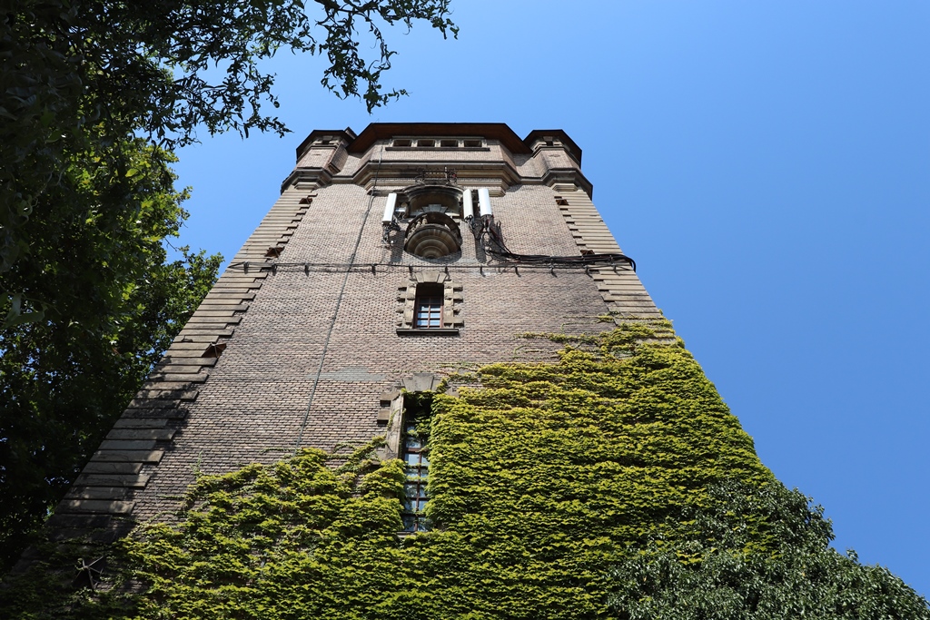 La Tour d'eau -monument historique Arad